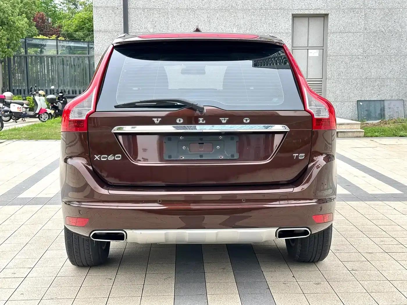 2015 Volvo XC60 T5 Smart Edition — миниатюра 14