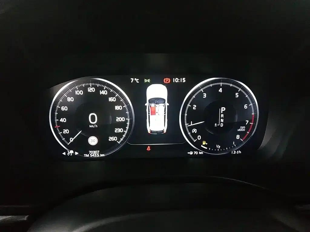 Volvo XC60 2019 T5 AWD Smart Edition (China VI Emission Standard) — миниатюра 8