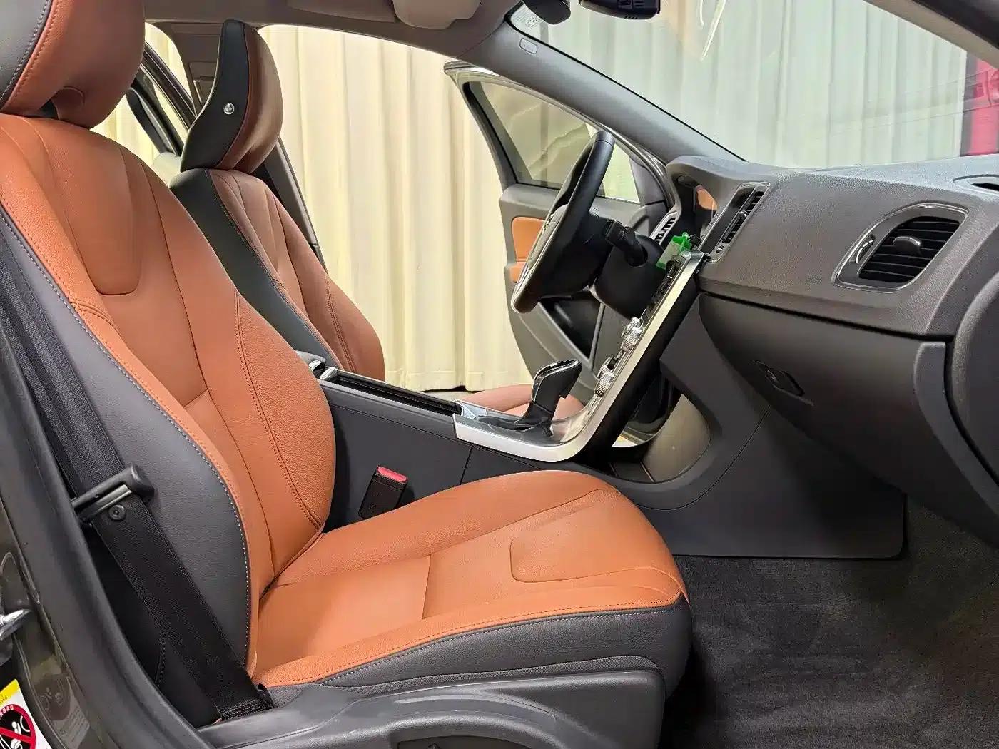 2018 Volvo S60 S60L T4 Smart Entry Edition — миниатюра 29