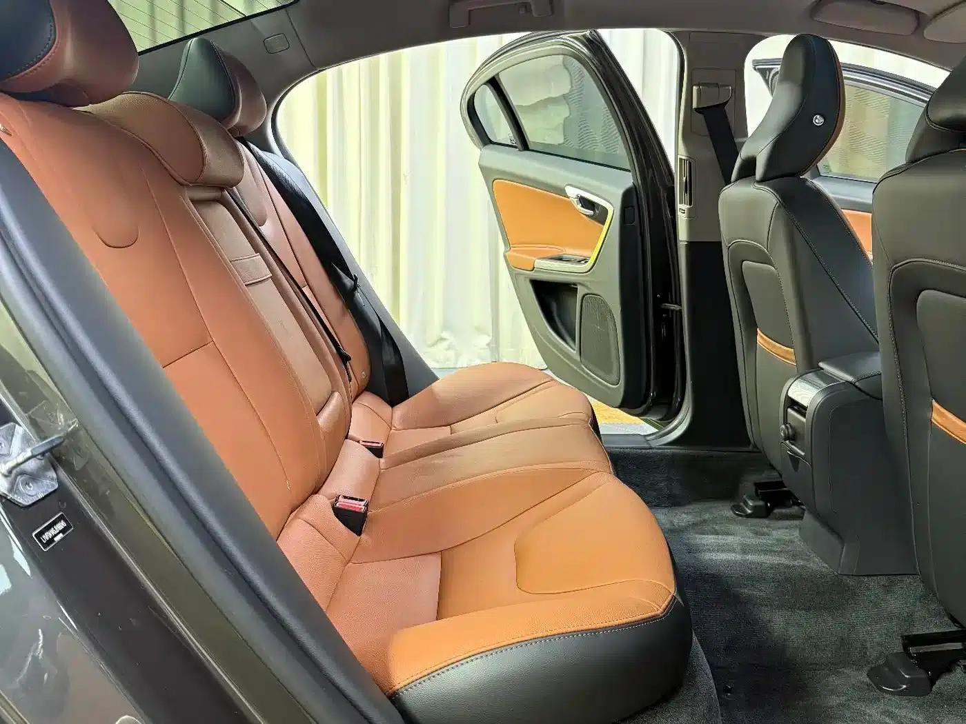 2018 Volvo S60 S60L T4 Smart Entry Edition — миниатюра 30