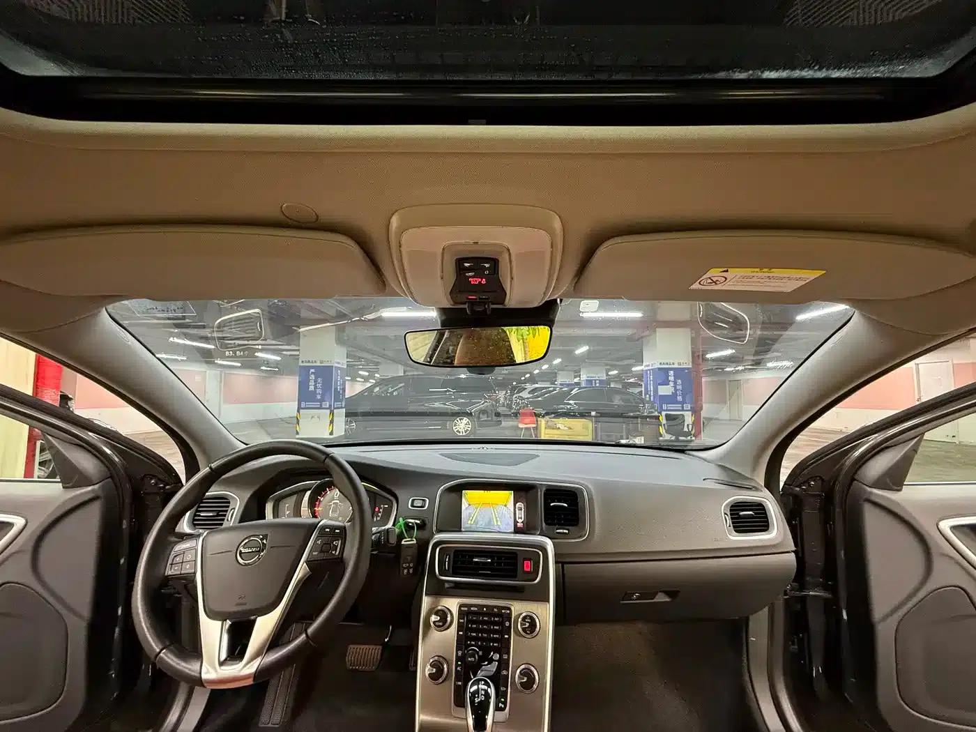 2018 Volvo S60 S60L T4 Smart Entry Edition — миниатюра 35
