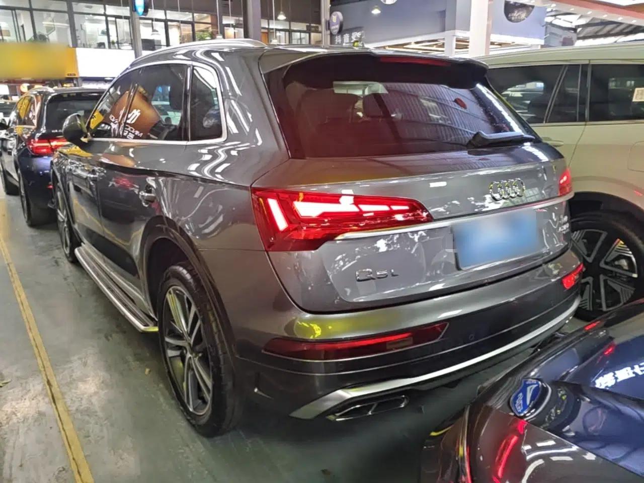 Audi Q5L 2022 45T Luxury Dynamic Model — миниатюра 4