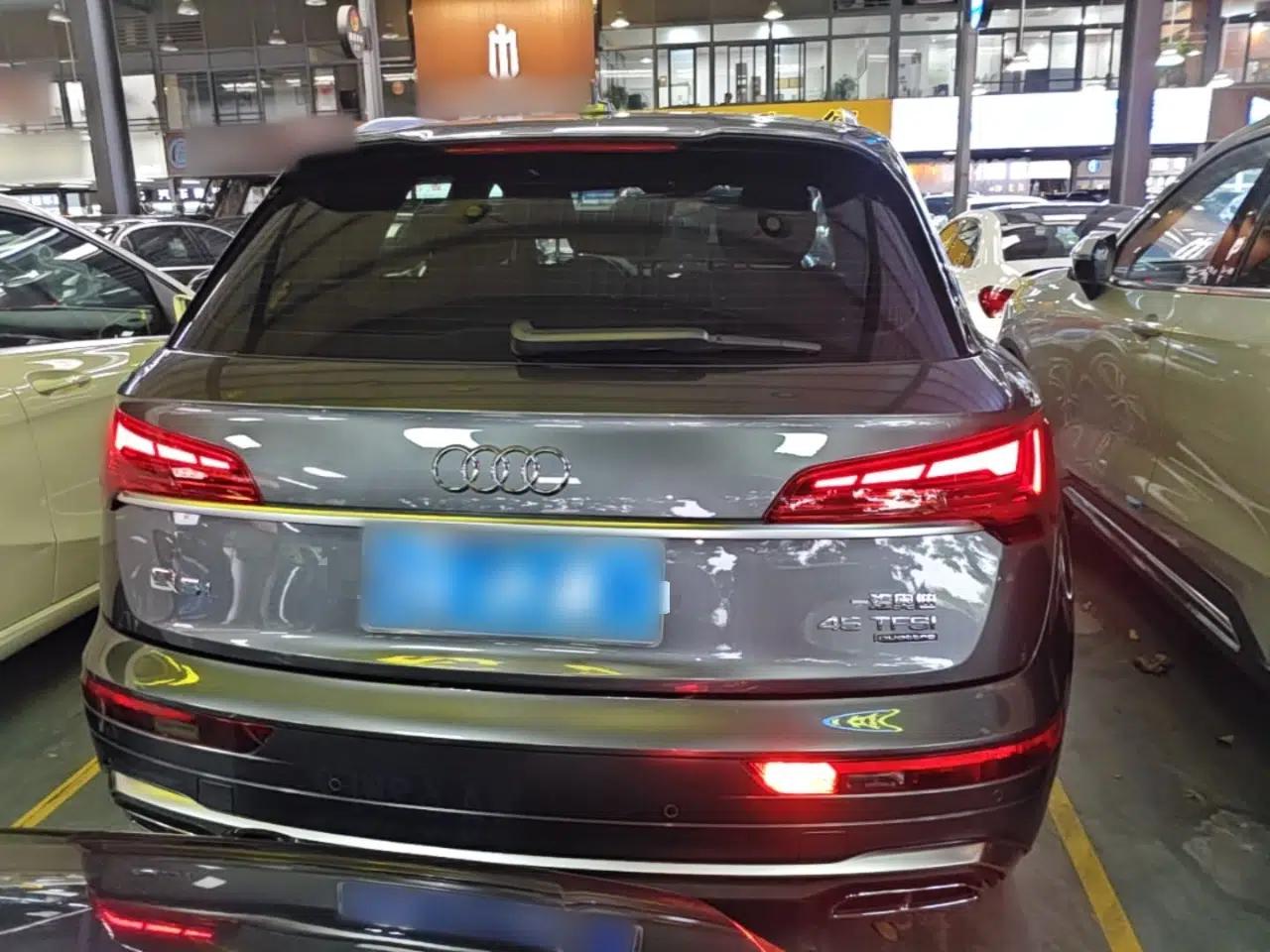 Audi Q5L 2022 45T Luxury Dynamic Model — миниатюра 5