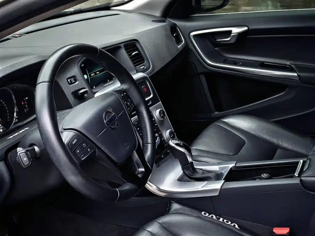 2017 Volvo V60 T4 Smart Edition (National V Emission Standard) — миниатюра 14