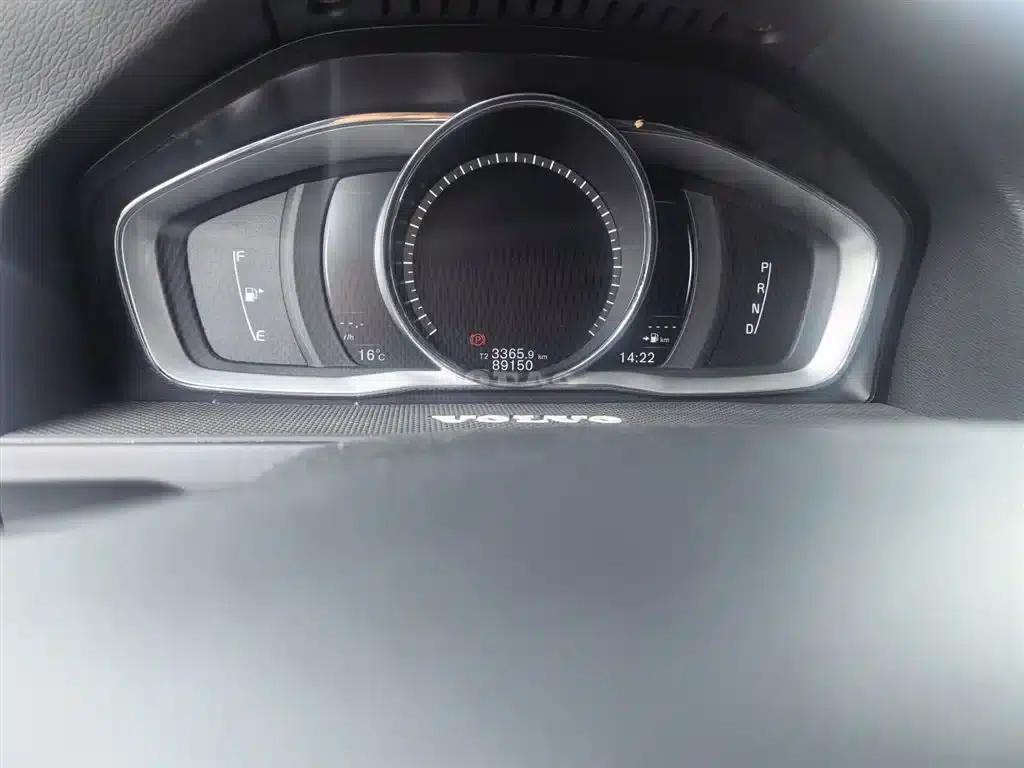 2017 Volvo V60 T4 Smart Edition (National V Emission Standard) — миниатюра 3
