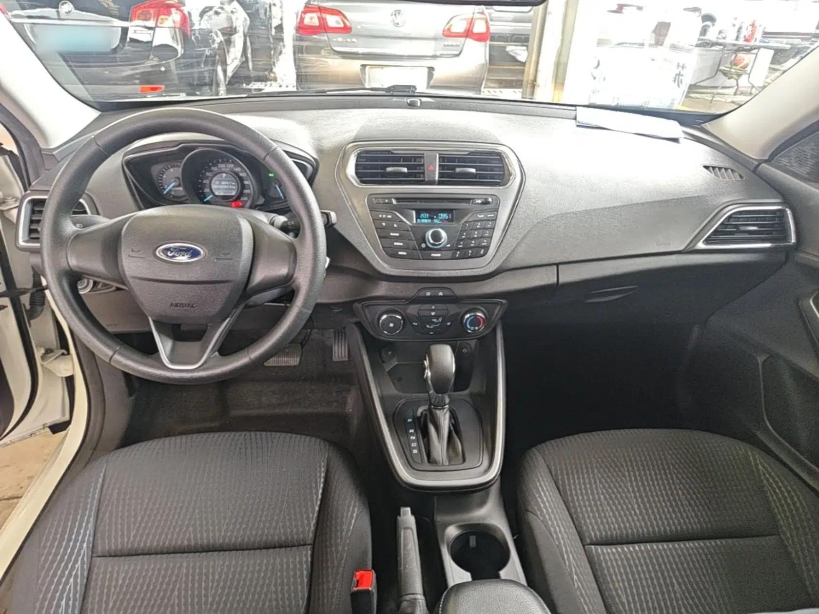 Ford Escort 2019 Revised 1.5L Automatic ZhiXiang Version (Tire Pressure Monitoring) China VI Standard — миниатюра 12