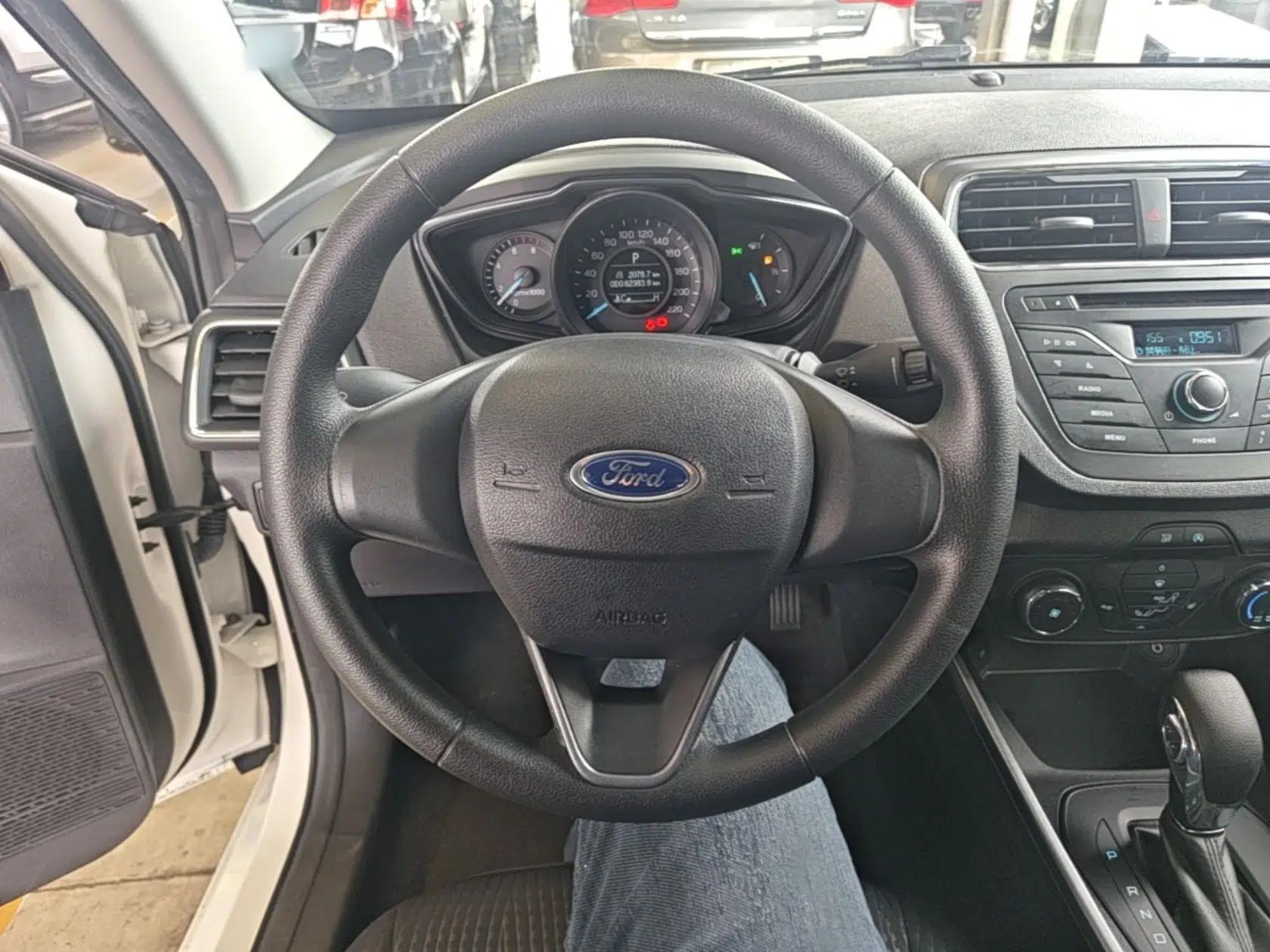 Ford Escort 2019 Revised 1.5L Automatic ZhiXiang Version (Tire Pressure Monitoring) China VI Standard — миниатюра 13