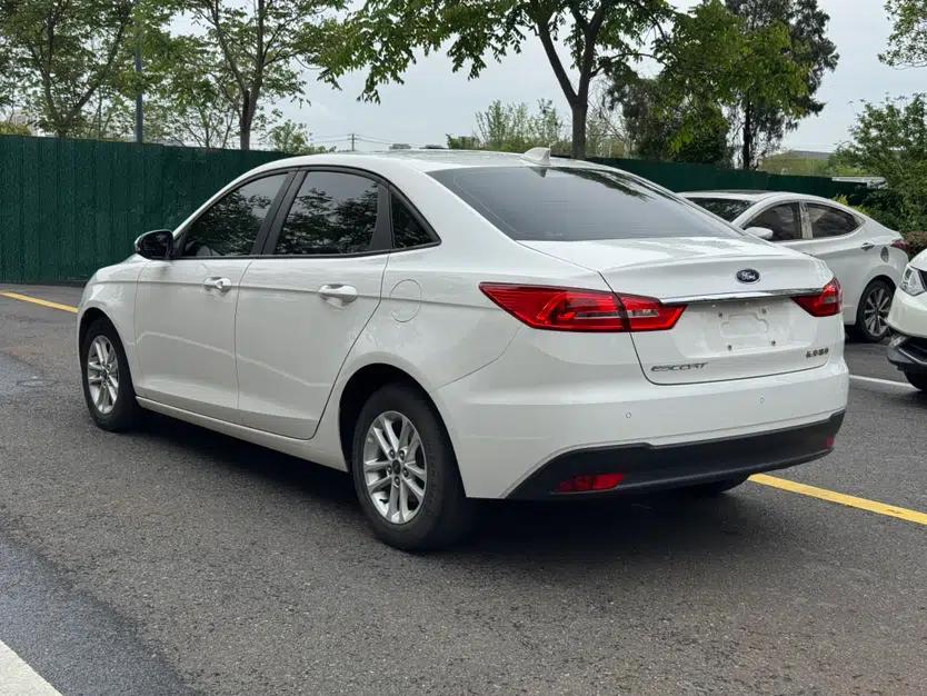 Ford Escort 2019 Revised 1.5L Automatic ZhiXiang Version (Tire Pressure Monitoring) China VI Standard — миниатюра 8