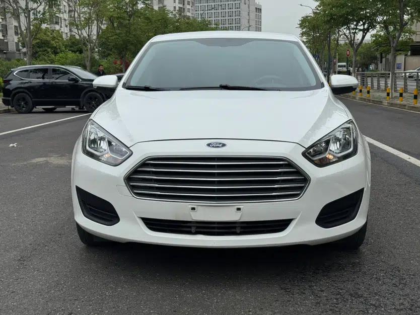 Ford Escort 2019 Revised 1.5L Automatic ZhiXiang Version (Tire Pressure Monitoring) China VI Standard — миниатюра 9