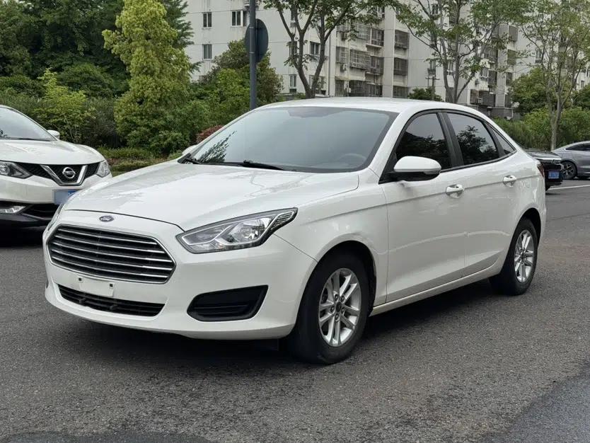 Ford Escort 2019 Revised 1.5L Automatic ZhiXiang Version (Tire Pressure Monitoring) China VI Standard — миниатюра 10