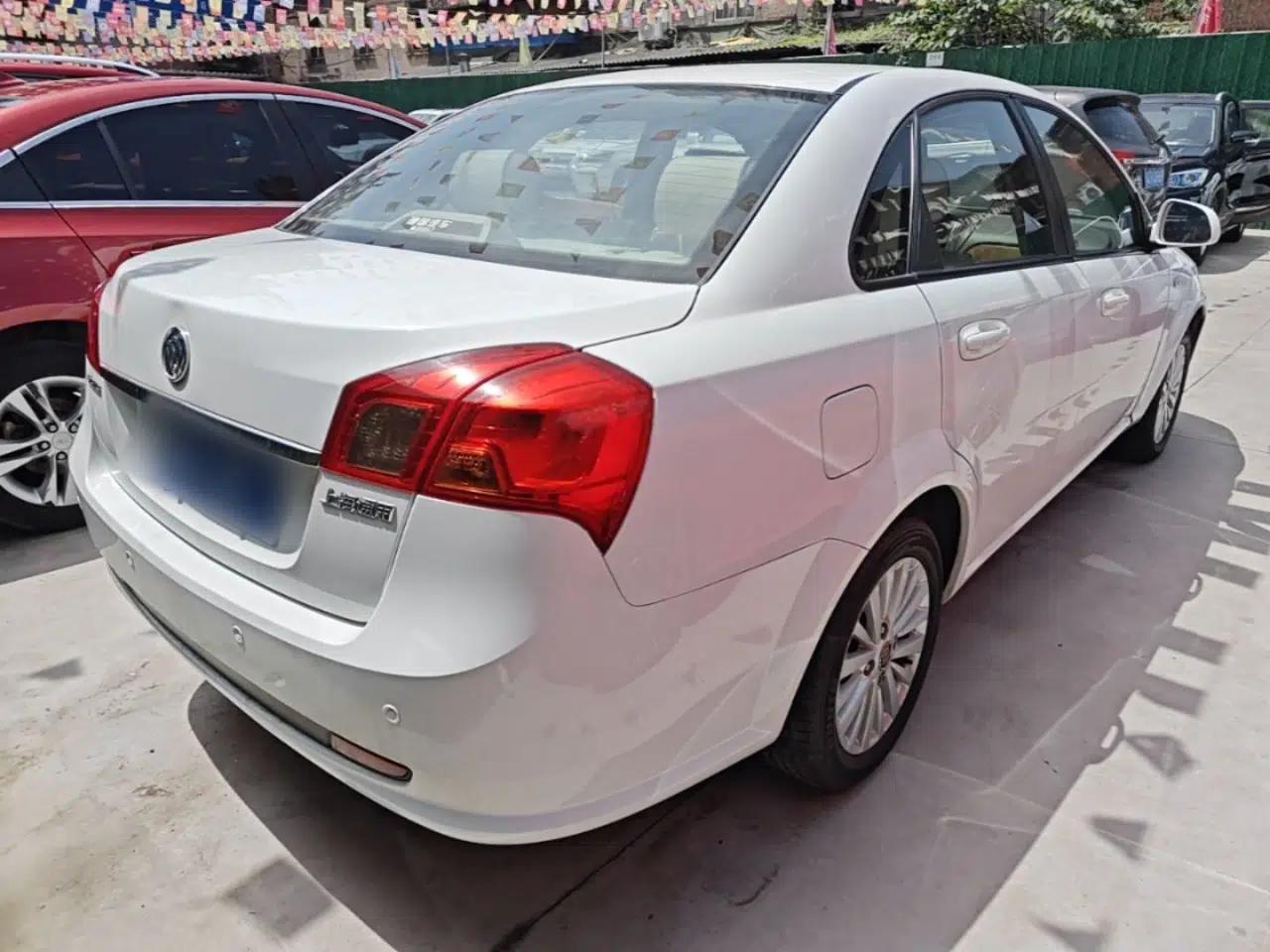Buick Excelle 2015 1.5L Automatic Luxury Edition — миниатюра 6