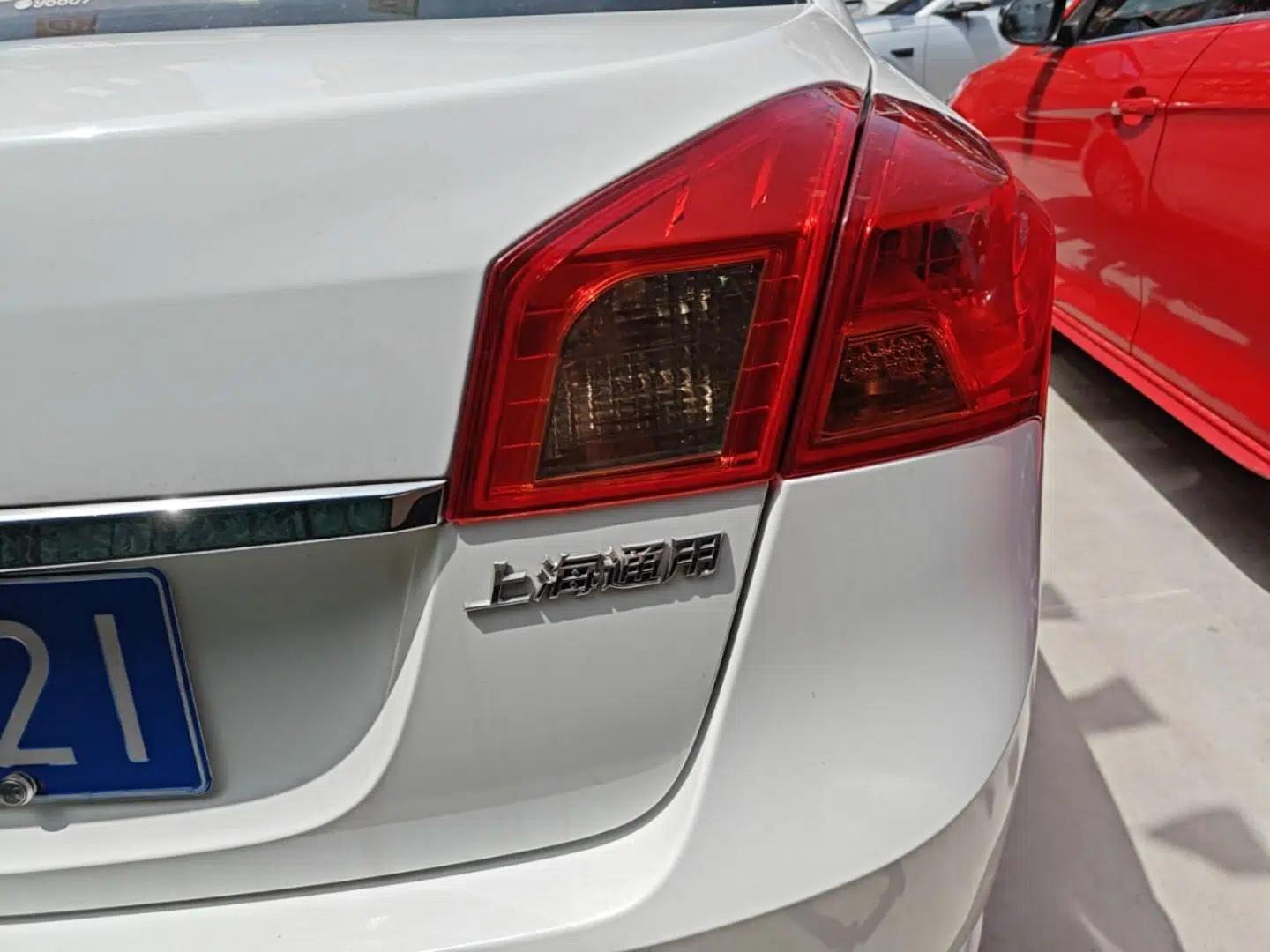 Buick Excelle 2015 1.5L Automatic Luxury Edition — миниатюра 7