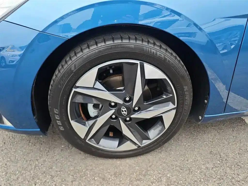 Hyundai Elantra 2022 1.5L CVT GLX Elite Edition — миниатюра 23