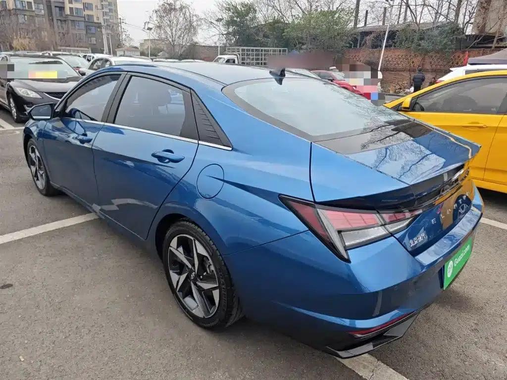 Hyundai Elantra 2022 1.5L CVT GLX Elite Edition — миниатюра 5