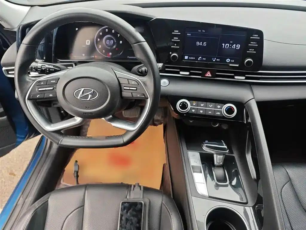 Hyundai Elantra 2022 1.5L CVT GLX Elite Edition — миниатюра 10