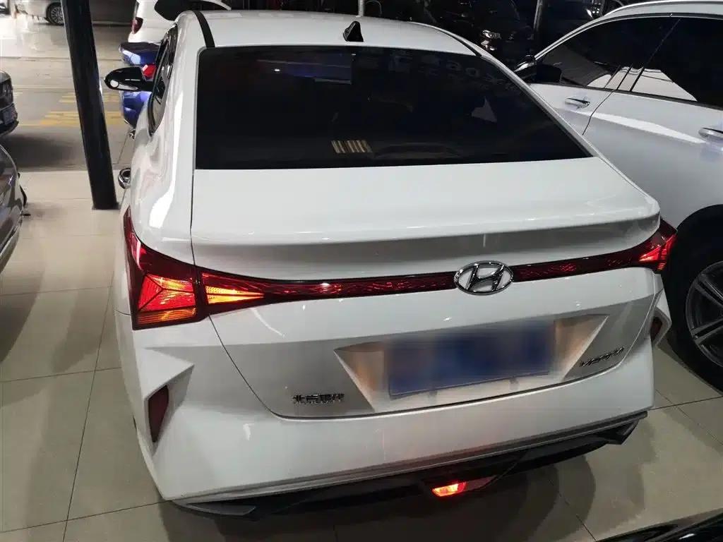 2020 Hyundai Verna 1.4L CVT TOP Elite Edition — миниатюра 6