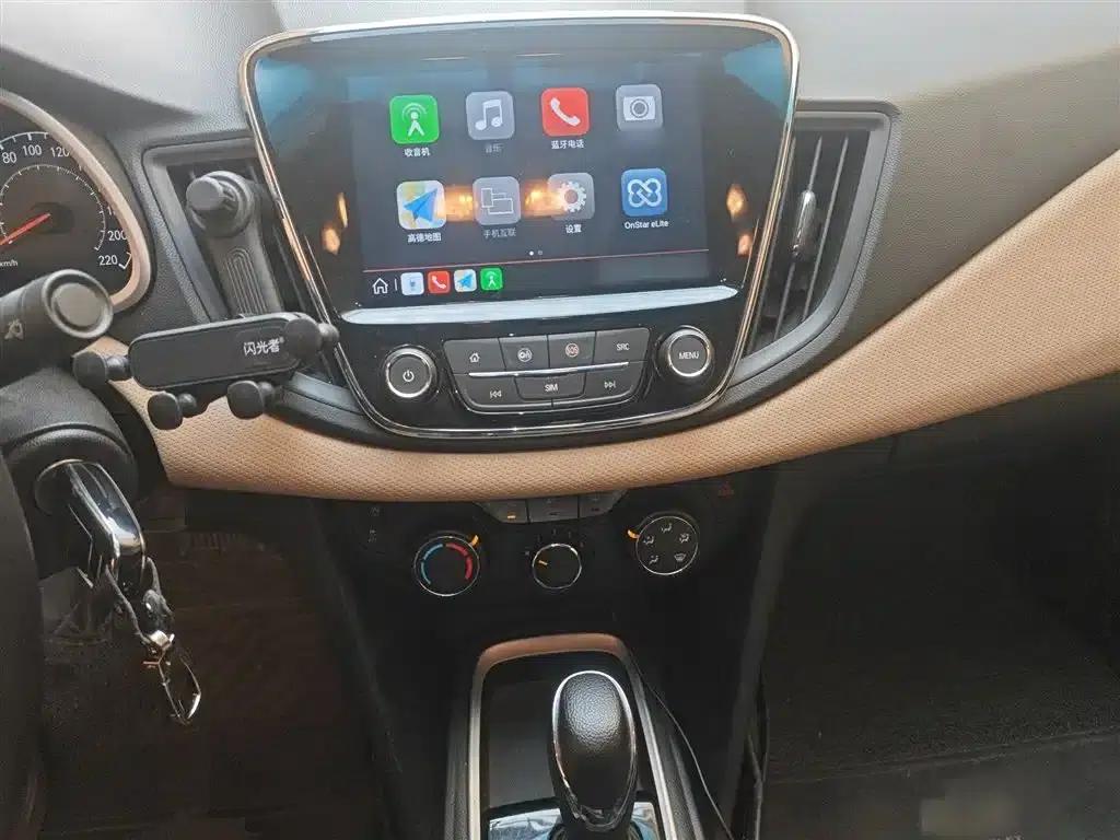Chevrolet Cruze 2020 320 Automatic Enjoy Edition — миниатюра 6