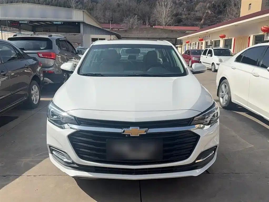 Chevrolet Cruze 2022 320 Automatic Enjoy Sunroof Edition — миниатюра 3