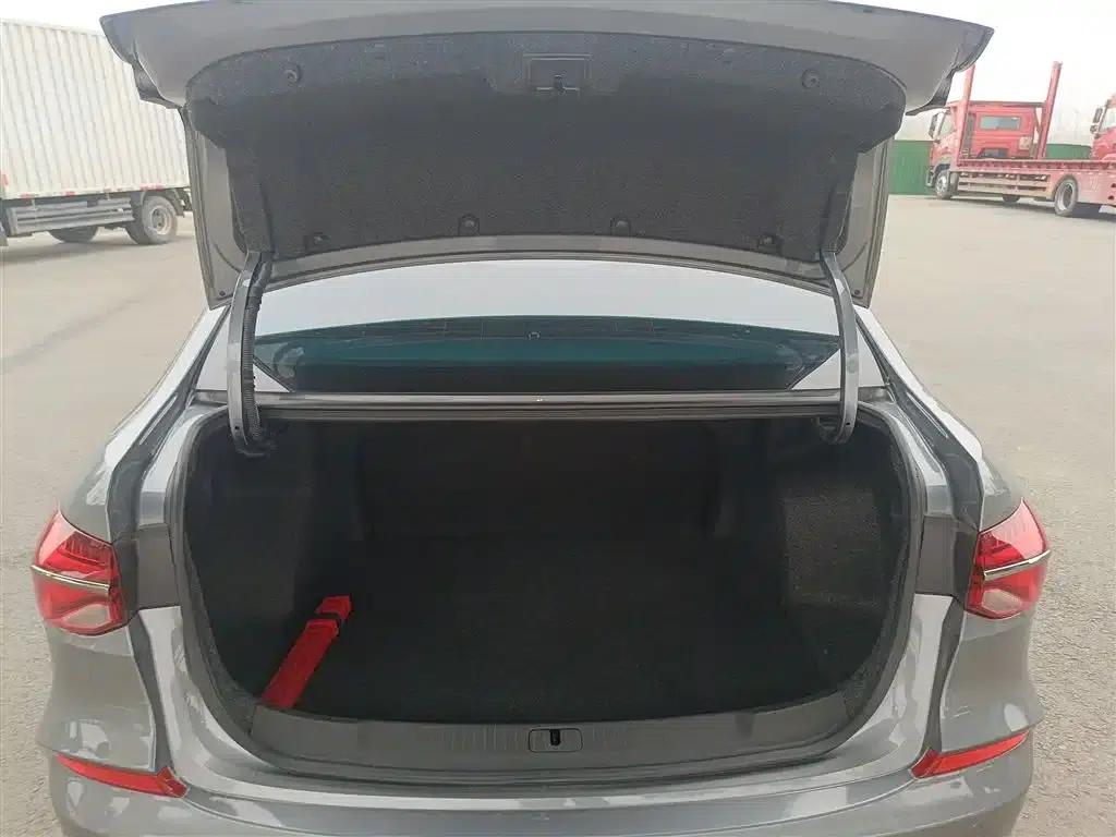 Chevrolet Cruze 2022 Mild Hybrid RS 330T Automatic Comfort Edition — миниатюра 15