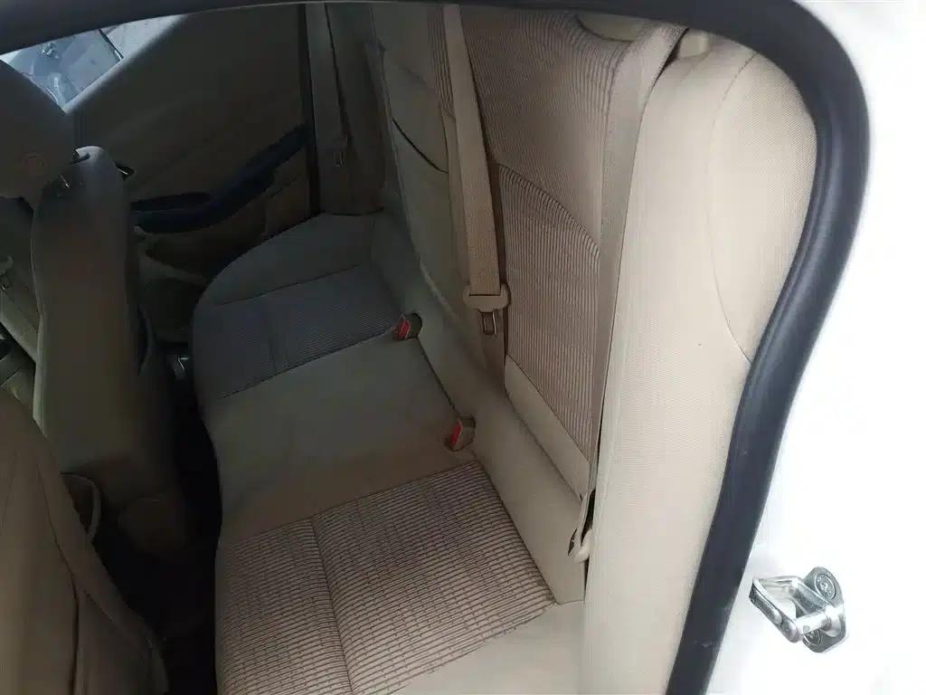 2014 Chevrolet Malibu 2.0L Automatic Comfort Edition — миниатюра 17