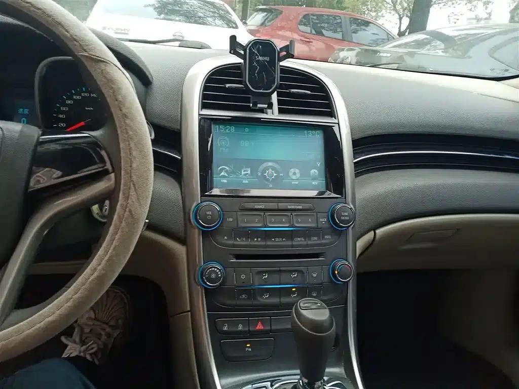 2014 Chevrolet Malibu 2.0L Automatic Comfort Edition — миниатюра 10