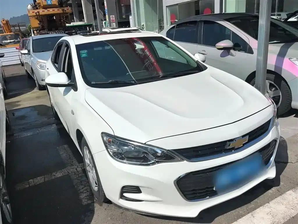 Chevrolet Cruze 2019 320 Automatic Sunroof Edition — миниатюра 4