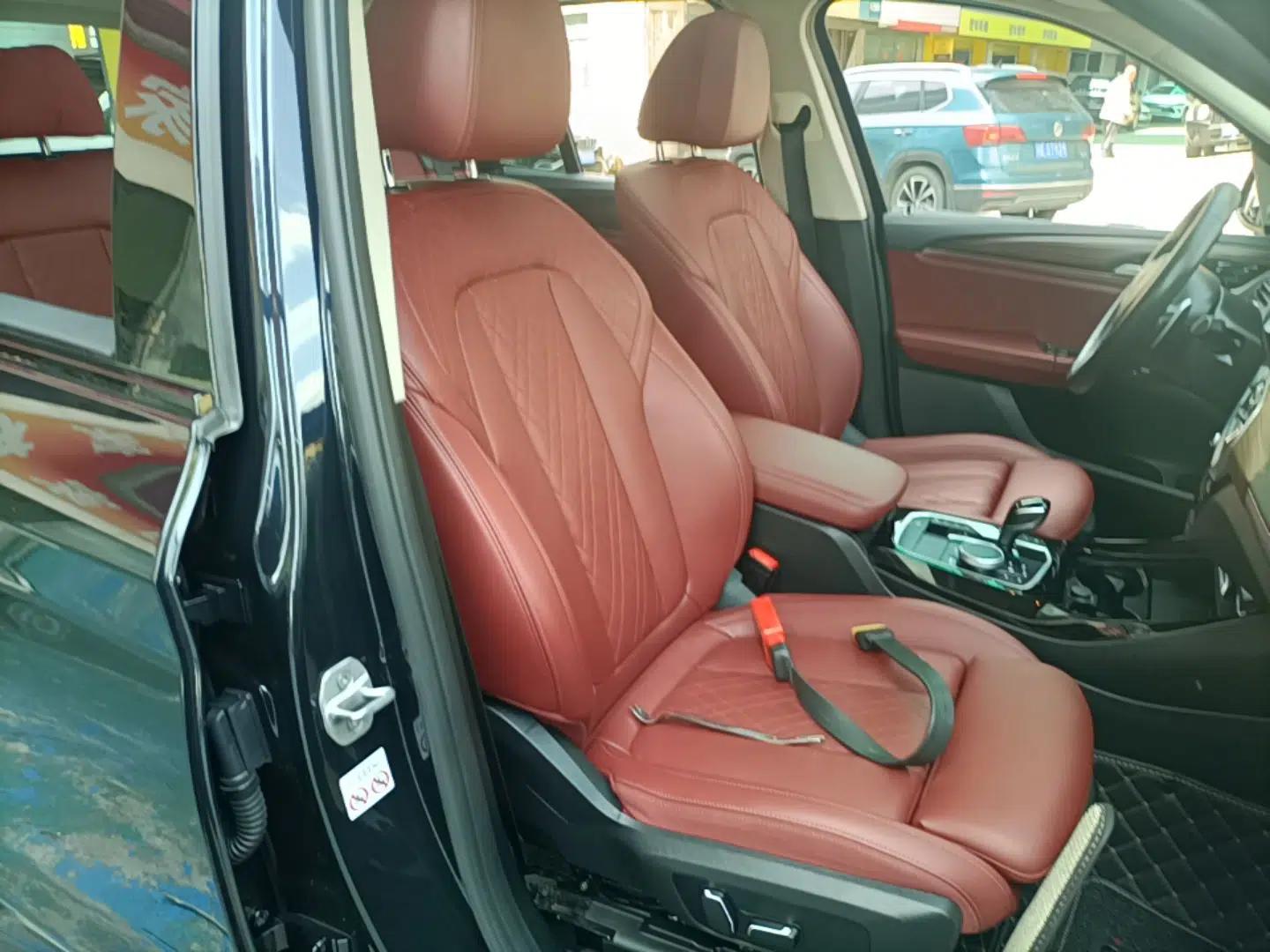 BMW X3 2023 Restyled xDrive30i Leading Edition M Night Sky Package — миниатюра 23