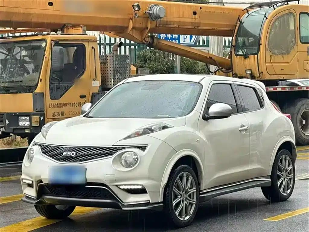 Infiniti ESQ 2014 1.6L Premium Edition — миниатюра 2