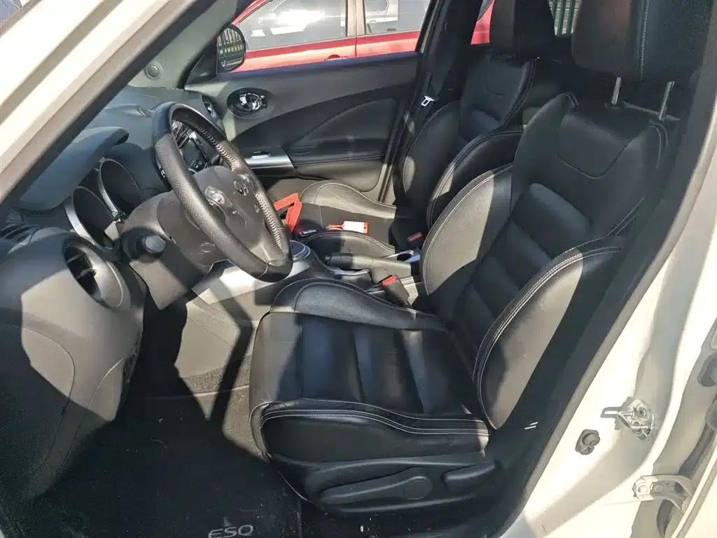 Infiniti ESQ 2014 1.6L Premium Edition — миниатюра 8