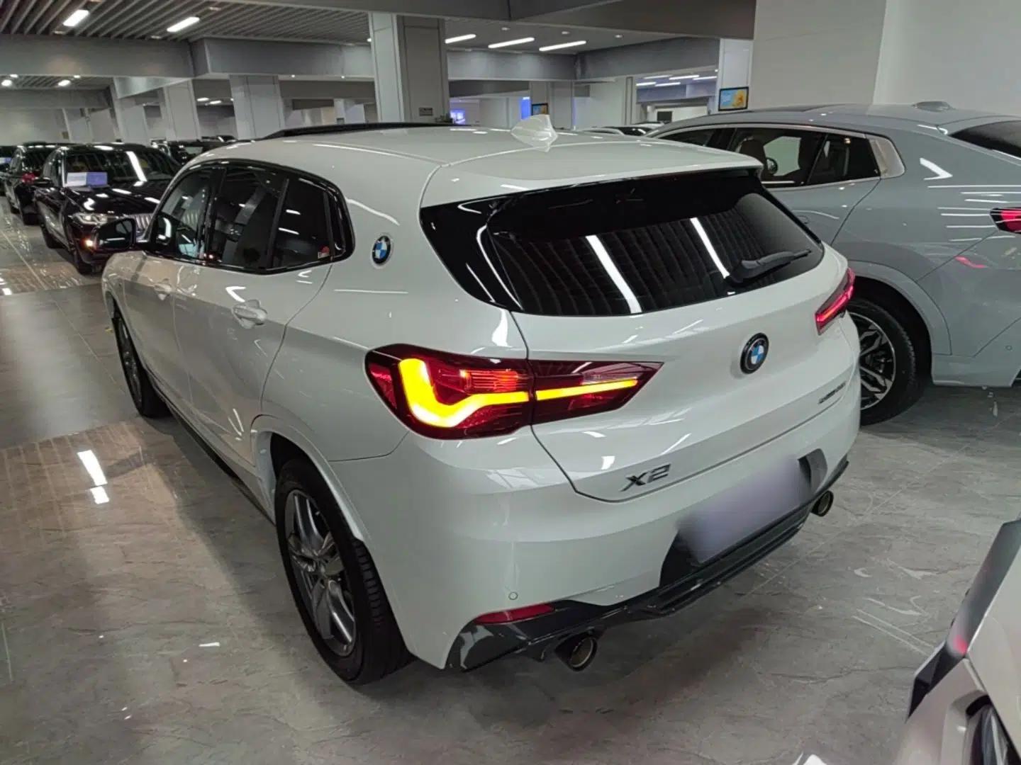 BMW X2 2023 sDrive25i M Sport Night Edition — миниатюра 4