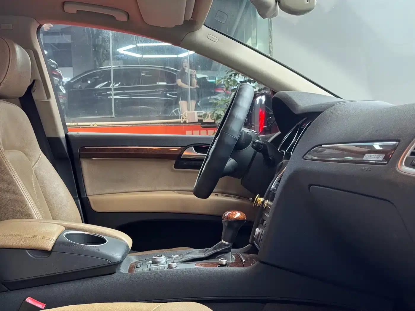 Audi Q7 2012 3.0 TFSI Comfort 200kW — миниатюра 11