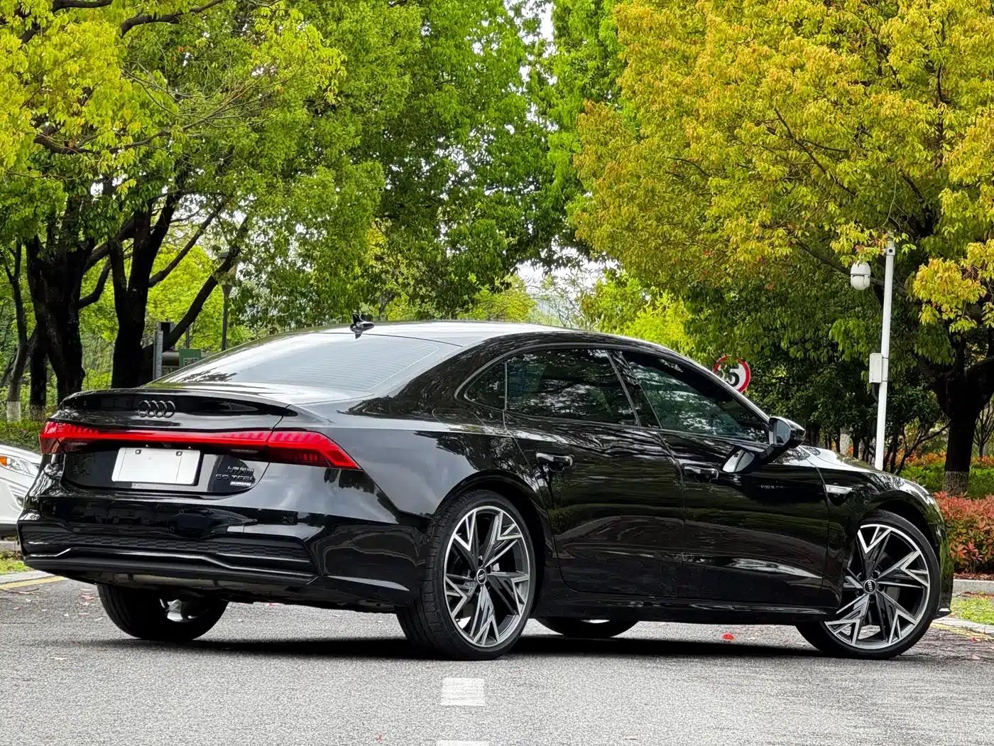 Audi A7L 2023 55 TFSI quattro S-line Black Knight Edition — миниатюра 3