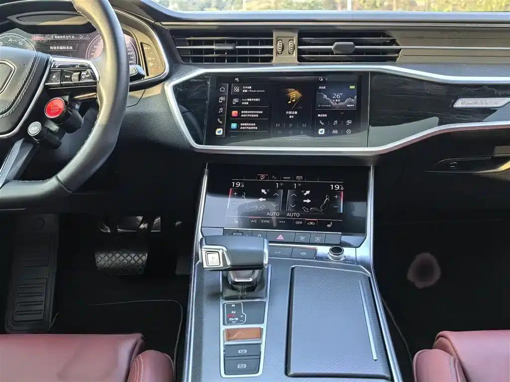 2024 Audi A7L 45 TFSI quattro Black Edition — миниатюра 6