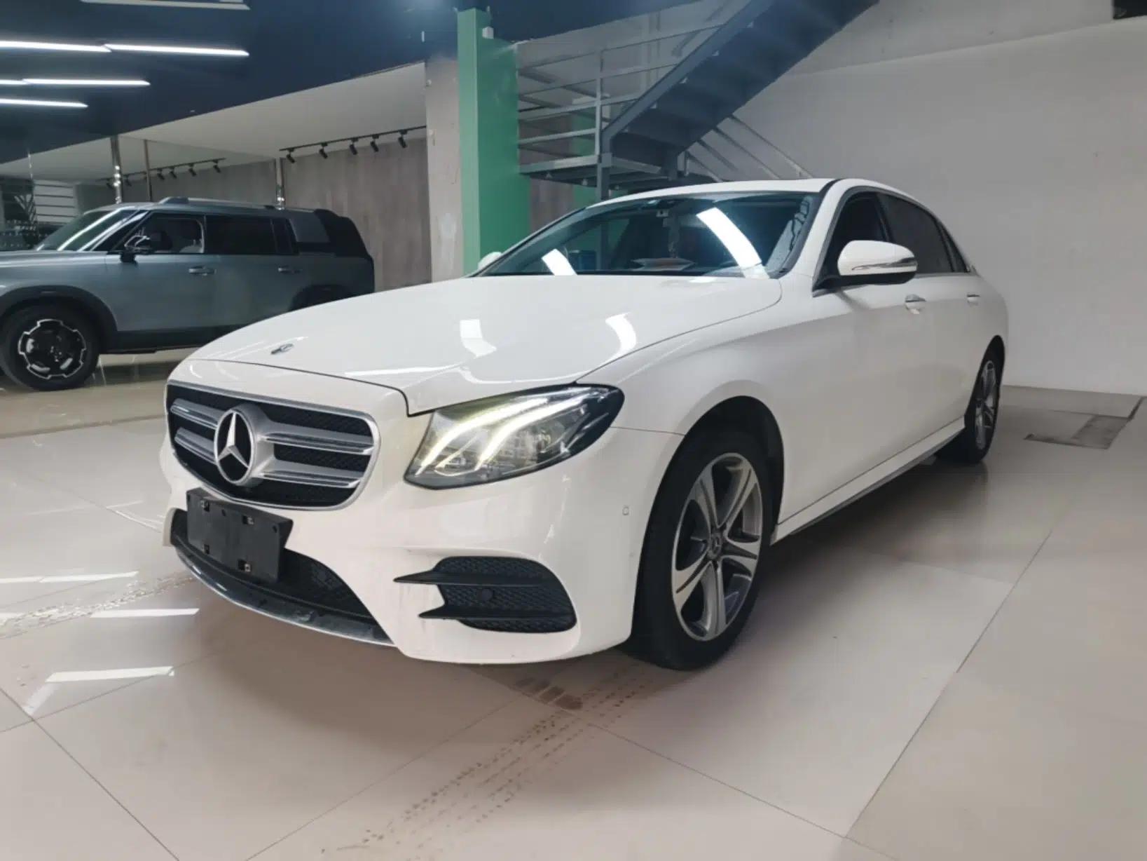 Mercedes-Benz E-Class 2018 E 200 L Sport Edition — миниатюра 1