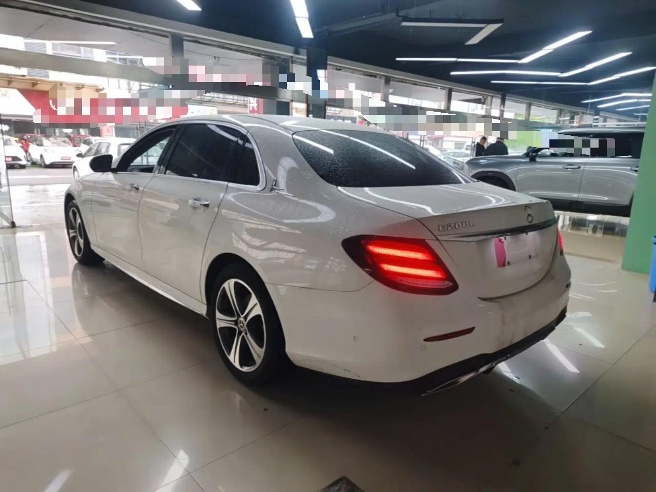 Mercedes-Benz E-Class 2018 E 200 L Sport Edition — миниатюра 4