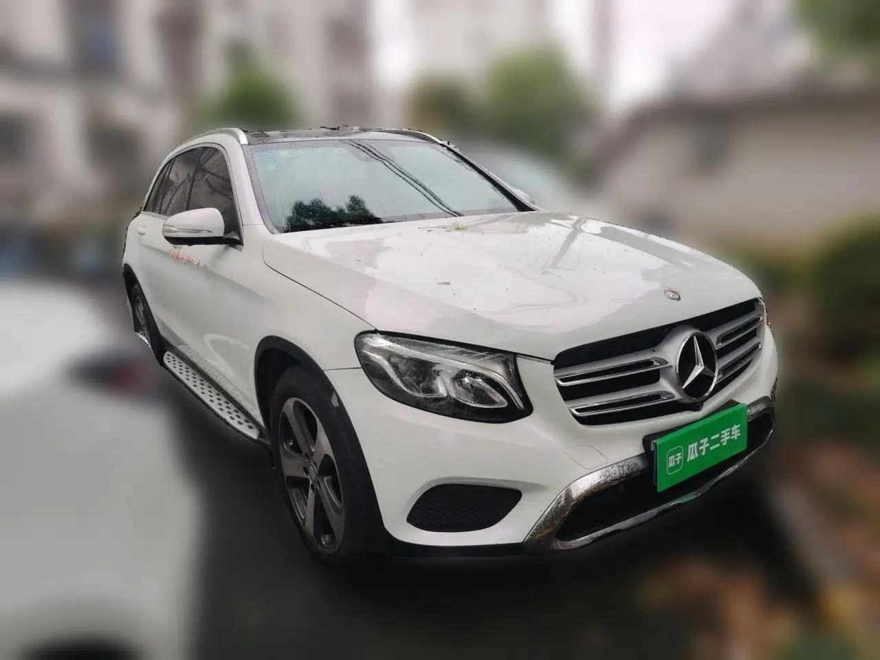 Mercedes-Benz GLC 2016 GLC 260 4MATIC Luxury Model — миниатюра 3