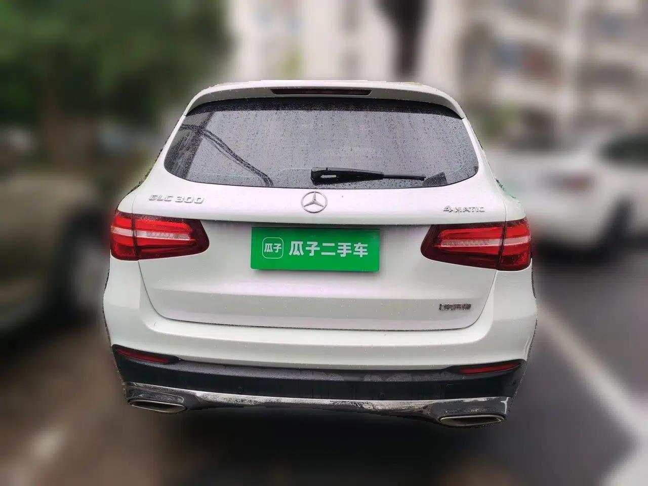 Mercedes-Benz GLC 2016 GLC 260 4MATIC Luxury Model — миниатюра 5