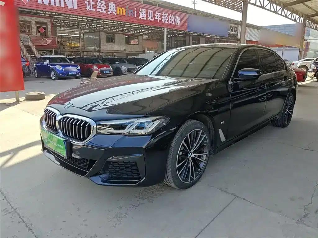 2023 BMW 5 Series 530Li Leading Edition M Sport Package — миниатюра 1