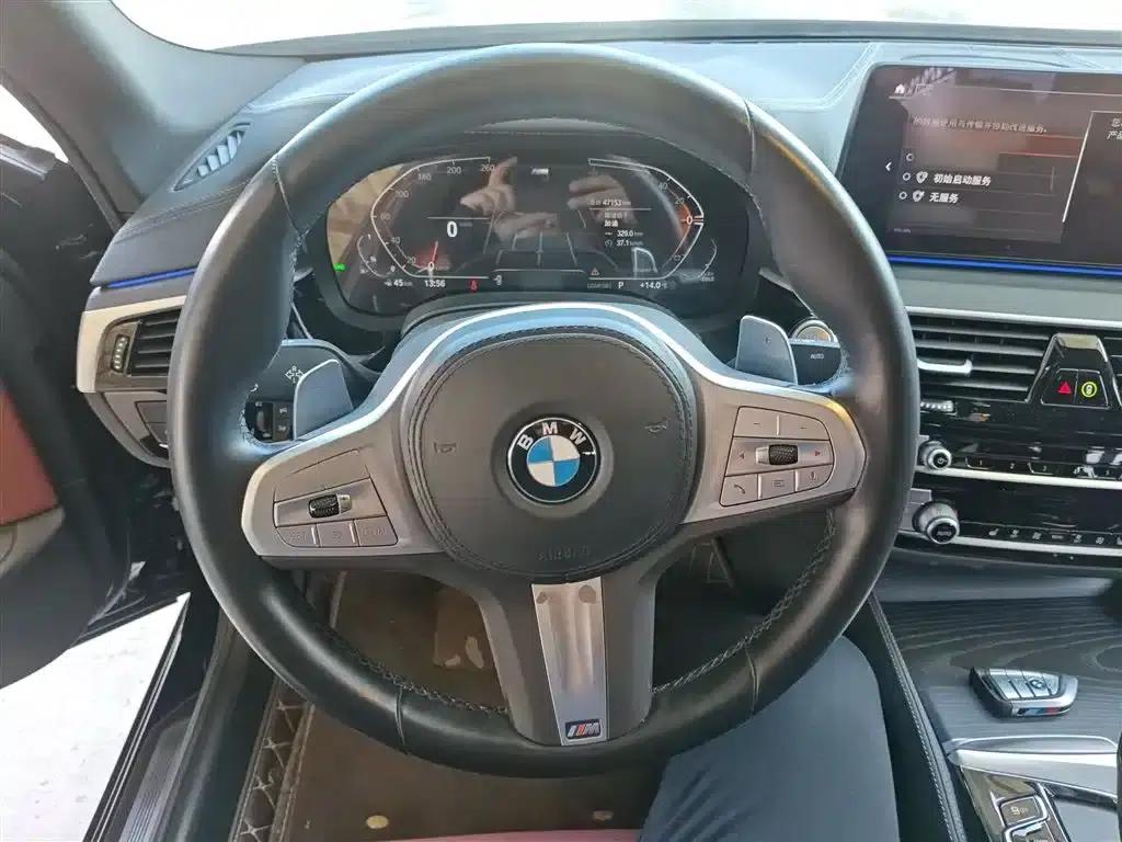 2023 BMW 5 Series 530Li Leading Edition M Sport Package — миниатюра 11
