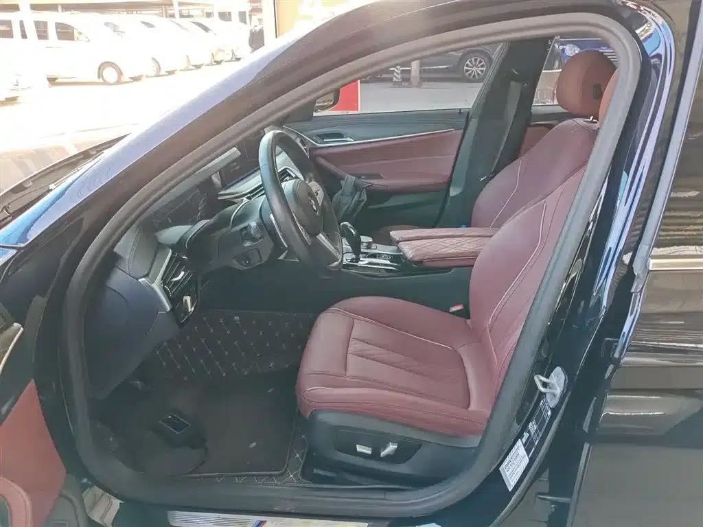 2023 BMW 5 Series 530Li Leading Edition M Sport Package — миниатюра 15