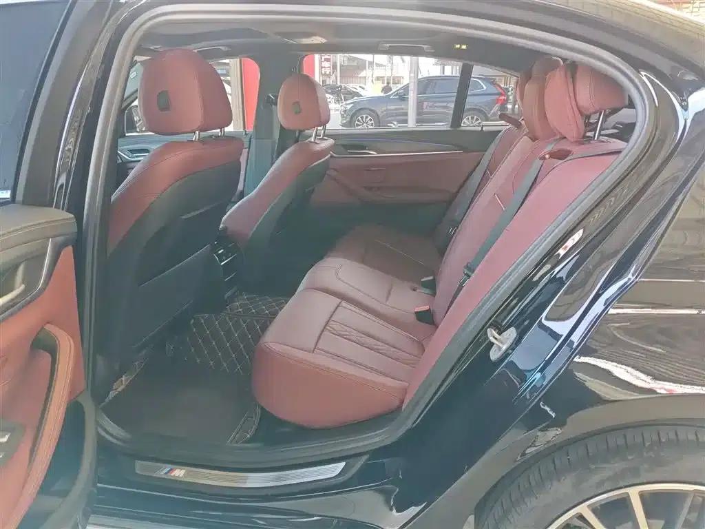 2023 BMW 5 Series 530Li Leading Edition M Sport Package — миниатюра 17