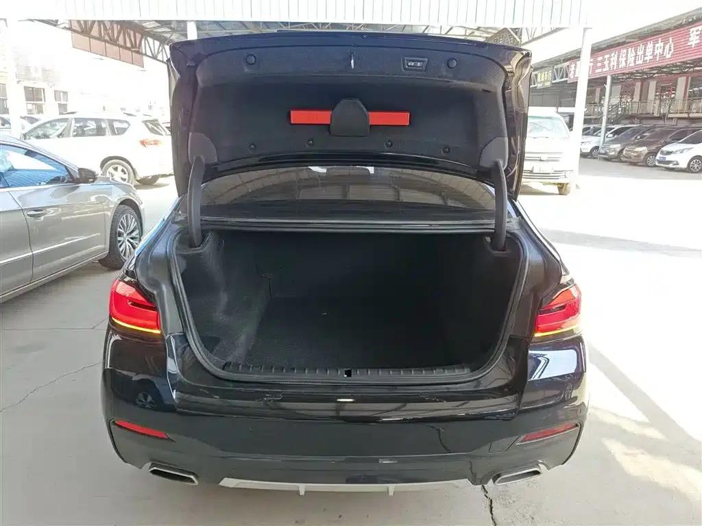2023 BMW 5 Series 530Li Leading Edition M Sport Package — миниатюра 19