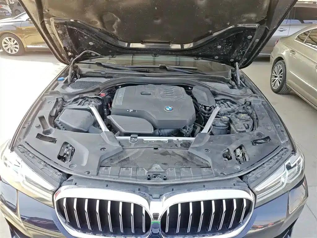 2023 BMW 5 Series 530Li Leading Edition M Sport Package — миниатюра 20