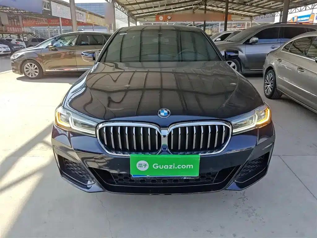 2023 BMW 5 Series 530Li Leading Edition M Sport Package — миниатюра 3