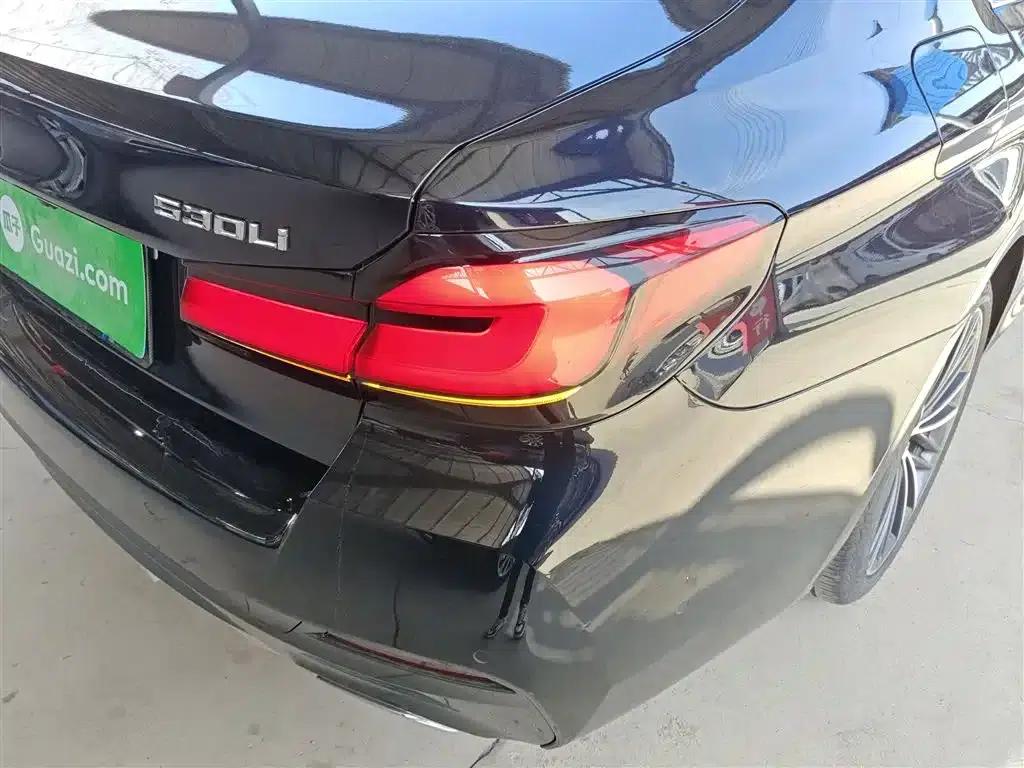 2023 BMW 5 Series 530Li Leading Edition M Sport Package — миниатюра 8