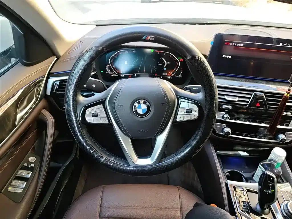 2022 BMW 5 Series Facelift 525Li Luxury Package — миниатюра 3