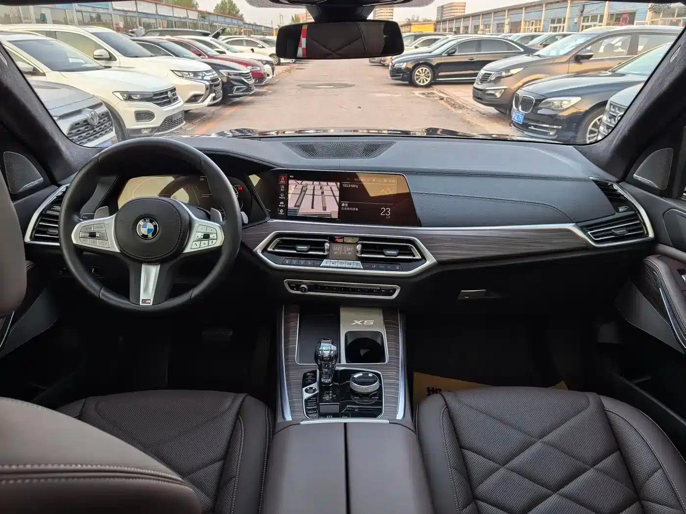 BMW X5 2022 Facelift xDrive 40Li M Sport Package — миниатюра 17