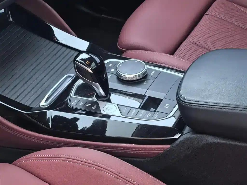 2022 BMW X4 xDrive 30i M Sport Package — миниатюра 11
