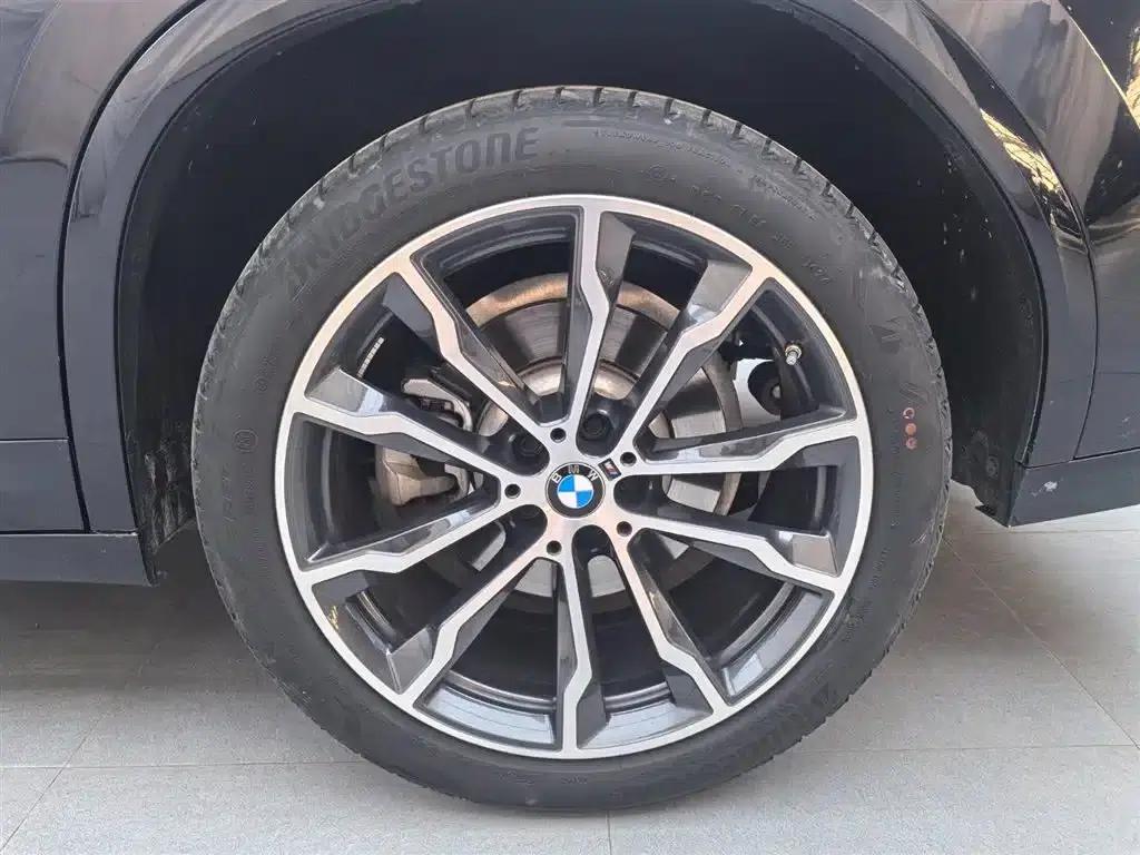 2022 BMW X4 xDrive 30i M Sport Package — миниатюра 18