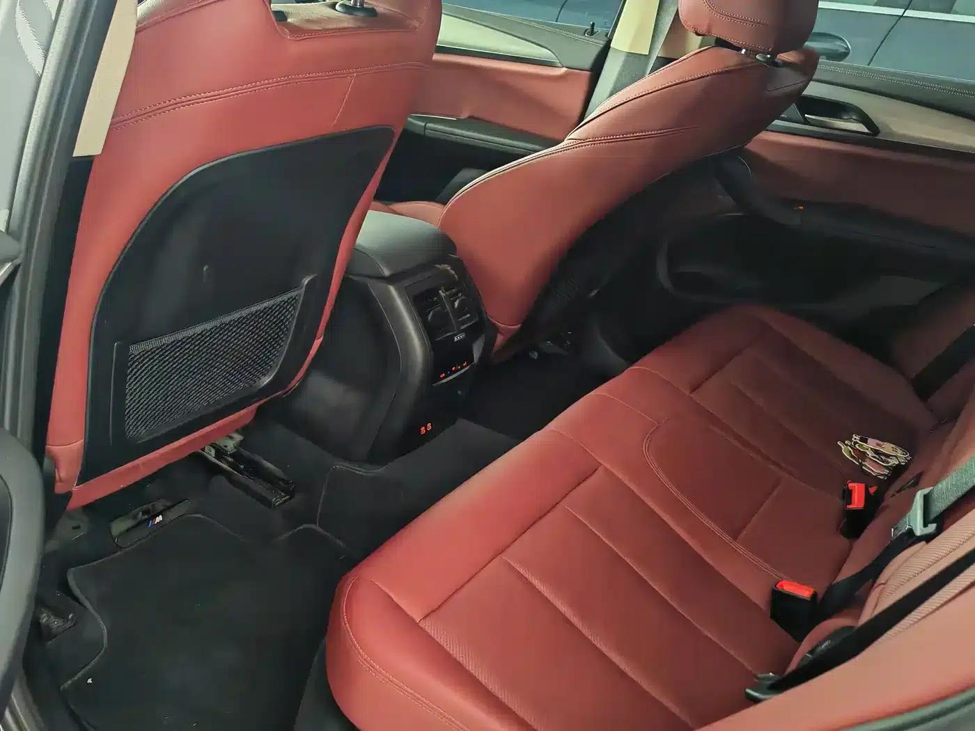 2022 BMW X4 xDrive 30i M Sport Package — миниатюра 3